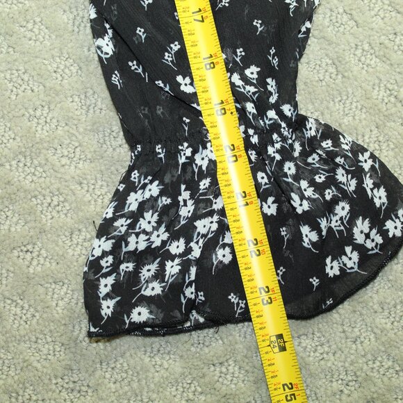 Cece Women's Small Black Stretchy Top with Flowy Black White Floral Long Sleeves - Picture 6 of 7